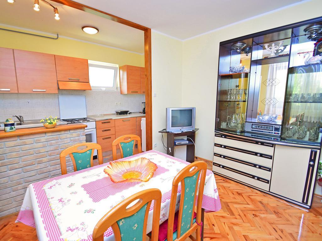Rm Apartment Pusta روفينج المظهر الخارجي الصورة